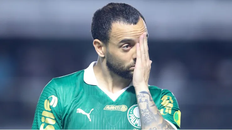Felipe Anderson ainda preocupa o Verdão - Foto: Reinaldo Campos/AGIF