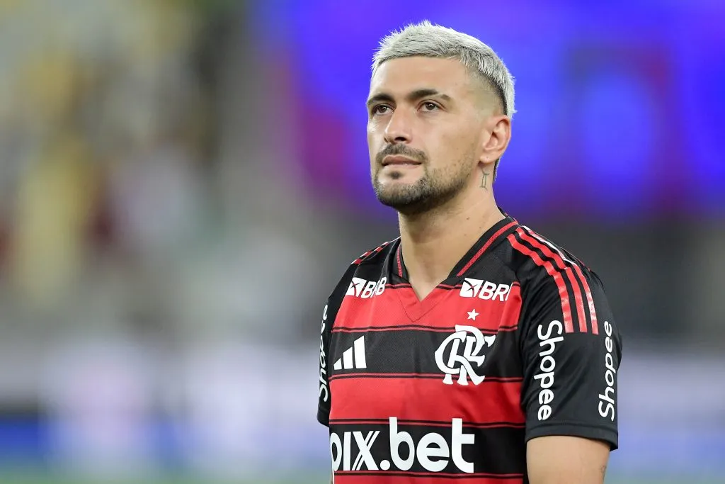 RJ – RIO DE JANEIRO – 15/02/2025 – CARIOCA 2025, FLAMENGO X VASCO – Arrascaeta jogador do Flamengo durante partida contra o Vasco no estadio Maracana pelo campeonato Carioca 2025. Foto: Thiago Ribeiro/AGIF