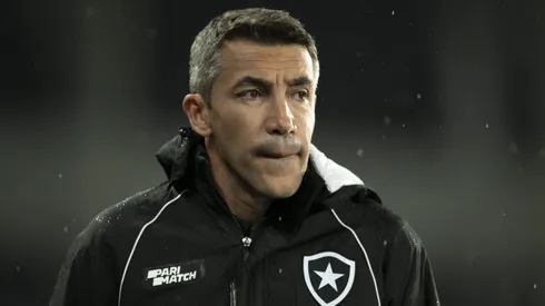 Bruno Lage ex-técnico do Botafogo durante partida. Foto: Jorge Rodrigues/AGIF