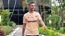 Volante argentino teve pouquíssimas chances no Tricolor (Foto: Divulgação/SPFC)