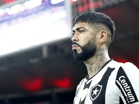 Botafogo deve pedir efeito suspensivo para escalar Barboza e Alex Telles