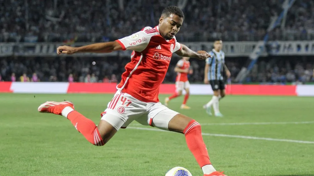 Gustavo Prado no Internacional. Foto: Lucas Gabriel Cardoso/AGIF