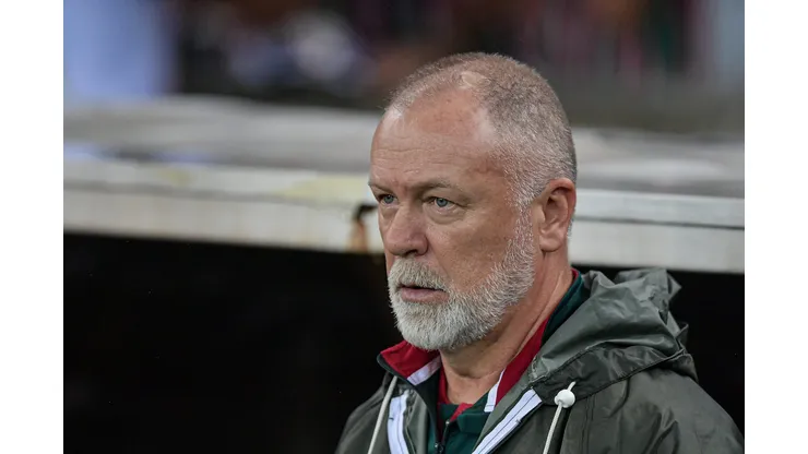 Mano Menezes técnico do Fluminense durante partida contra o Cruzeiro no estádio Maracanã pelo campeonato Brasileiro A 2024. Foto: Thiago Ribeiro/AGIF