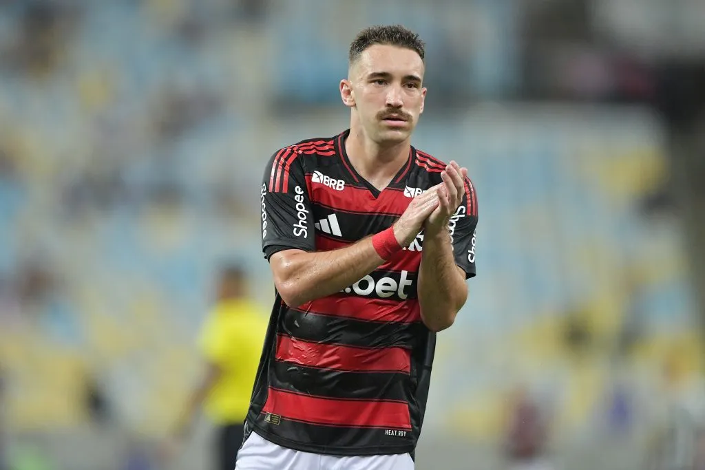 RJ – RIO DE JANEIRO – 12/02/2025 – CARIOCA 2025, FLAMENGO X BOTAFOGO – Leo Ortiz jogador do Flamengo durante partida contra o Botafogo no estadio Maracana pelo campeonato Carioca 2025. Foto: Thiago Ribeiro/AGIF