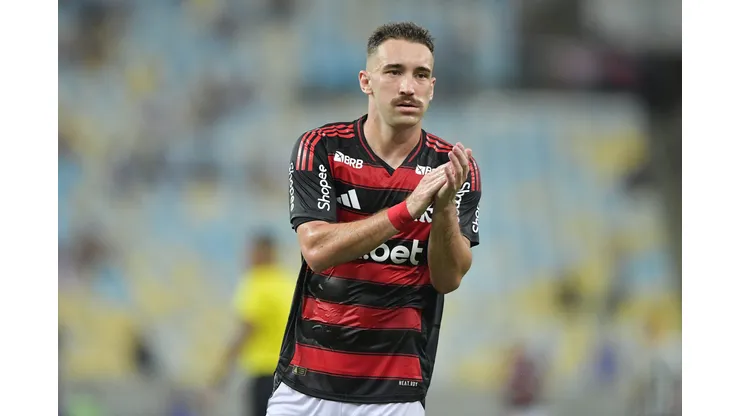 Léo Ortiz em jogo do Flamengo.