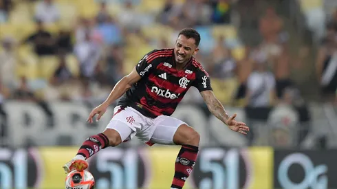 Danilo em partida do Campeonato Carioca 2025/ Foto: Thiago Ribeiro/AGIF