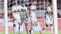 Calleri jogador do São Paulo comemora seu gol com jogadores do seu time durante partida contra o Ponte Preta no estádio Morumbi pelo campeonato Paulista 2025. Foto: Marcello Zambrana/AGIF
