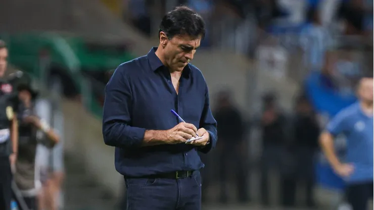 Gustavo Quinteros técnico do Grêmio durante partida contra o Pelotas no estádio Arena do Grêmio pelo campeonato Gaúcho 2025.