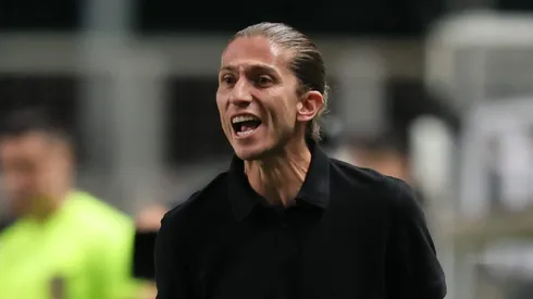 Treinador Rubro-Negro em partida de 2024