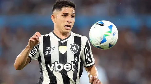 Caçapa avaliou a função de Savarino no Botafogo. Foto: Vitor Silva/Botafogo