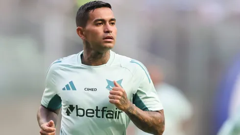 Dudu jogador do Itabirito durante aquecimento antes da partida contra o Cruzeiro no estadio Independencia pelo campeonato Mineiro 2025. Foto: Gilson Lobo/AGIF