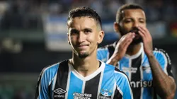 Dodi jogador do Grêmio durante partida. Foto: Leonardo Hubbe/AGIF
