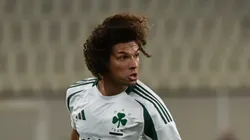 Willian Arão em ação pelo Panathinaikos - Foto: Milos Bicanski/Getty Images