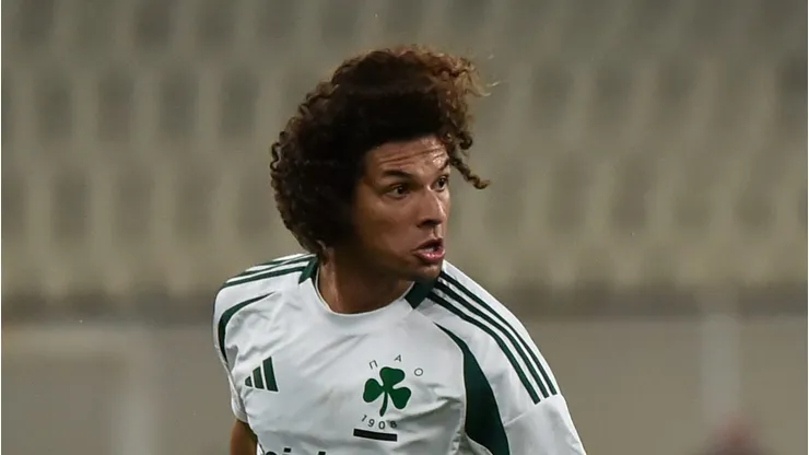 Willian Arão em ação pelo Panathinaikos - Foto: Milos Bicanski/Getty Images
