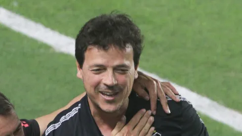 Fernando Diniz ganha força nos bastidores do SPFC.