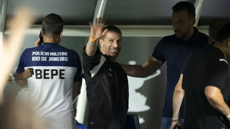 Pedrinho, presidente do Vasco, durante partida contra o Cruzeiro em São Januário pelo Campeonato Brasileiro A 2024. Foto: Jorge Rodrigues / AGIF