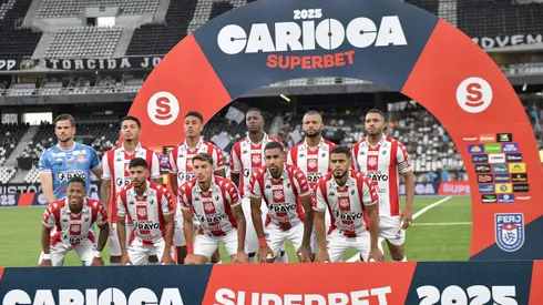 Jogadores do Bangu - Foto: Thiago Ribeiro/AGIF