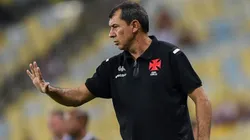 Fábio Carille técnico do Vasco durante partida contra o Flamengo no estádio Maracanã pelo campeonato Carioca 2025.