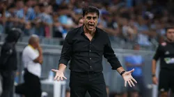 Quinteros foi firme nas cobranças ao elenco do Grêmio. Foto: Maxi Franzoi/AGIF