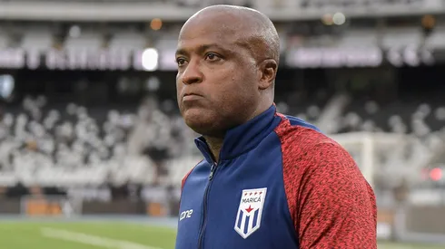 Ex-atacante da equipe rubro-negra, Reinaldo precisa vencer sua equipe para levar o Maricá a Taça Rio