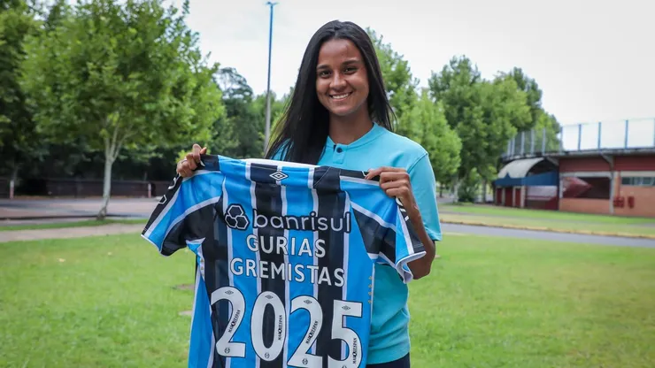 Emille, jovem zagueira da base tricolor assina primeiro contrato profissional e deve brilhar na equipe principal