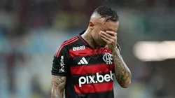 Atacante sentiu uma lesão e precisou ser substituído