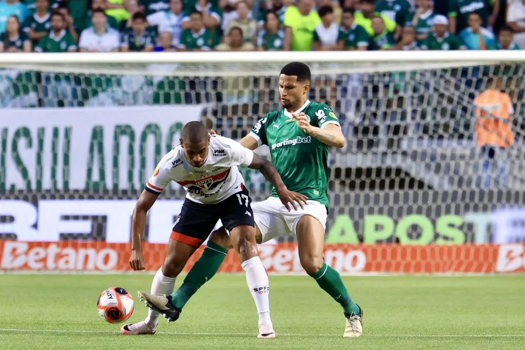 André Silva no clássico contra o Palmeiras. Foto: Marcello Zambrana/AGIF