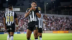 Rony Rústico, novo atacante do Galo comemora mais um gol pelo time mineiro
