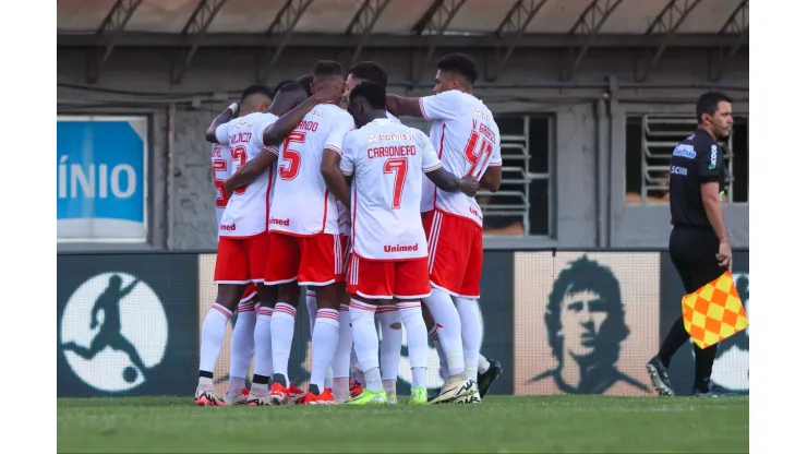 Internacional está perto de vaga na final.