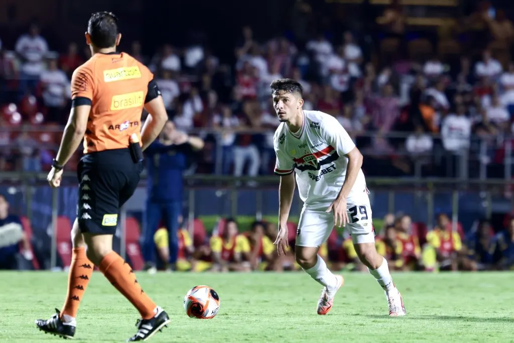Pablo Maia, do São Paulo, durante partida contra o Mirassol no Morumbi pelo Campeonato Paulista 2025. Foto: Marcello Zambrana / AGIF