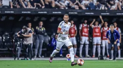 Neymar Jr., do Santos, durante partida contra o Corinthians na Arena Corinthians pelo Campeonato Paulista 2025. Foto: Marcello Zambrana / AGIF