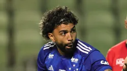 Gabigol provocando o goleiro Matheus Mendes.