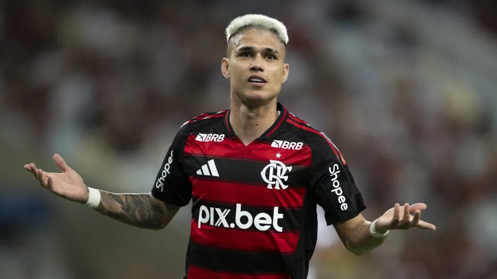 Luiz Araújo comemorando gol marcado em Flamengo x Maricá/Foto: Jorge Rodrigues/AGIF