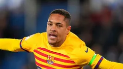 Vitor Roque vai retornar ao futebol brasileiro.