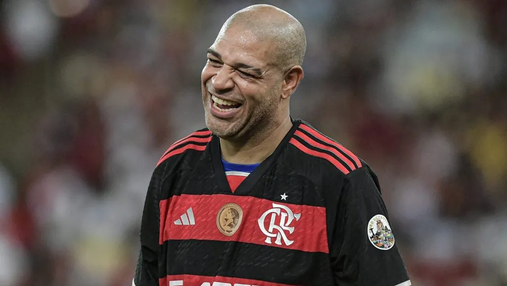 Adriano jogador do Flamengo durante partida contra o Amigos da Italia no estádio Maracanã pelo campeonato A Ultima Batalha do Imperador. Foto: Thiago Ribeiro/AGIF