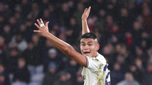 Carlos Alcaraz, meia do Flamengo, emprestado ao Everton - Foto: Warren Little/Getty Images