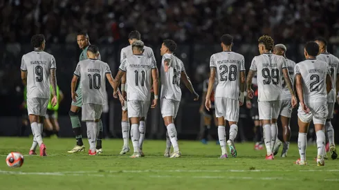 Glorioso jogou mal e perdeu o clássico - Foto: Thiago Ribeiro/AGIF.
