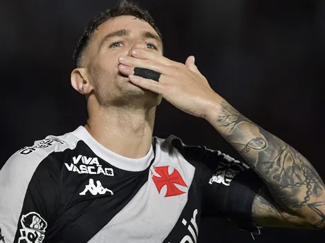Vegetti é elogiado por situação inusitada no Vasco: "Melhor zagueiro"