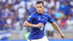 Marlon, jogador do Cruzeiro é duramente criticado pela torcida por falhas no jogo decisivo que resultou em eliminação do Cabuloso