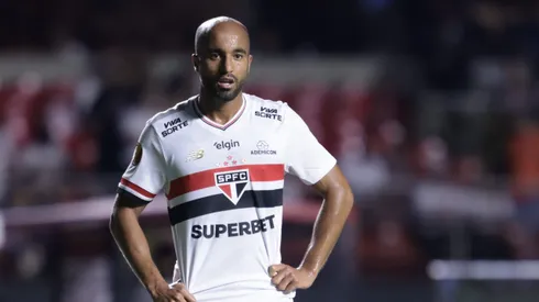 Atleta do São Paulo comentou sobre o gramado