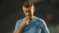 Pedro Caixinha fez alerta ao Santos