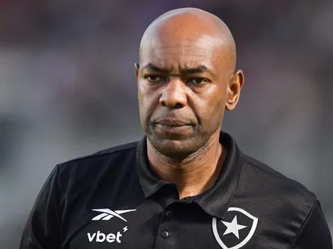 Caçapa diz que pênalti definiu Vasco X Botafogo