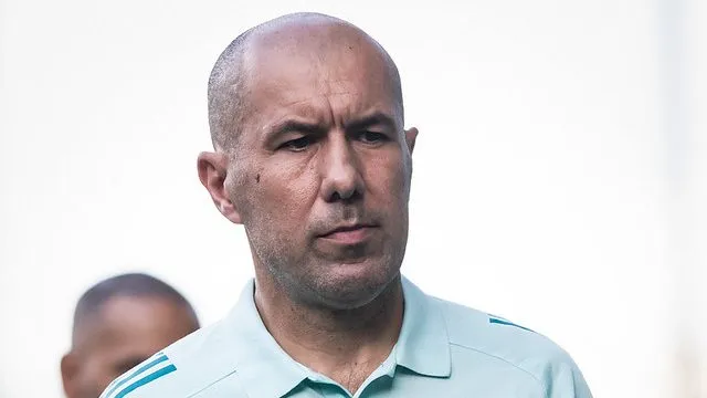 Leonardo Jardim quer mais reforços. Foto: Gustavo Aleixo/Cruzeiro