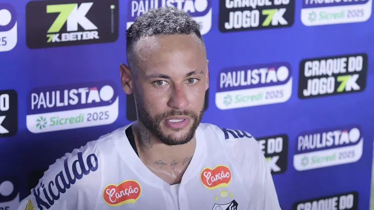 Neymar concorda com Filipe Luís em discurso - Foto: Reinaldo Campos/AGIF