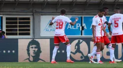 Primeiro gol do atacante, Vitinho nasceu em chute de canhota e ao final da partida os torcedores voltaram a exigir mais contratações para reforçar o elenco