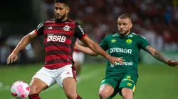 Zagueiro Pablo em confronto pelo Flamengo