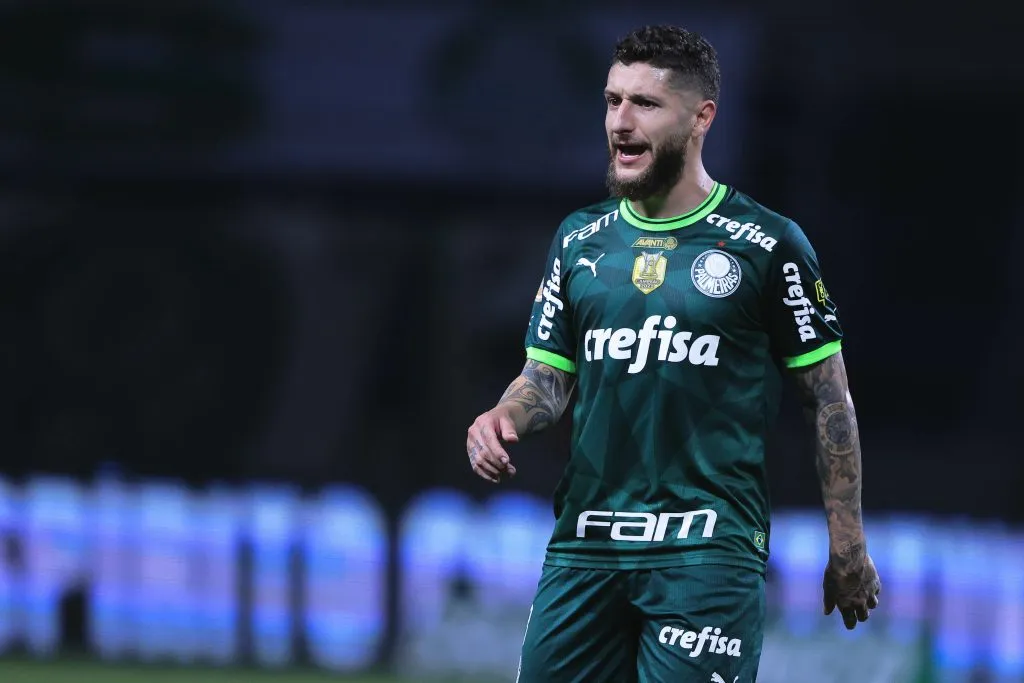 Zé Rafael ainda em ação com a camisa do Palmeiras – Foto: Ettore Chiereguini/AGIF