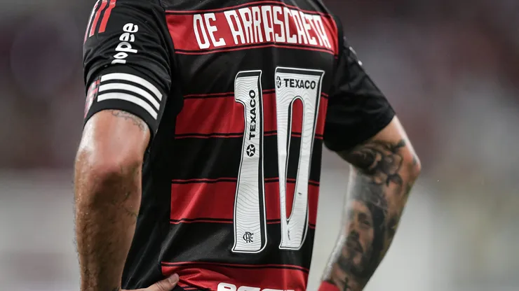 Arrascaeta, do Flamengo, durante partida contra o Sampaio Correa no Maracanã pelo Campeonato Carioca 2025. Foto: Thiago Ribeiro / AGIF