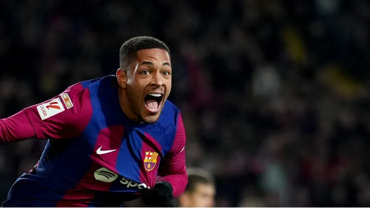 Vitor Roque ainda pode chegar ao Clube Paulista.