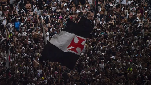 Torcida do Vasco durante partida contra Botafogo em São Januário pelo Campeonato Carioca 2025. Foto: Thiago Ribeiro / AGIF
